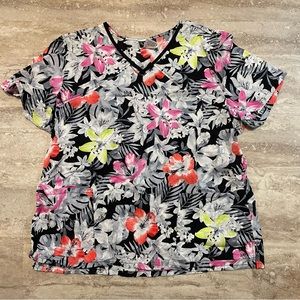 Cherokee women’s 2XL scrub top